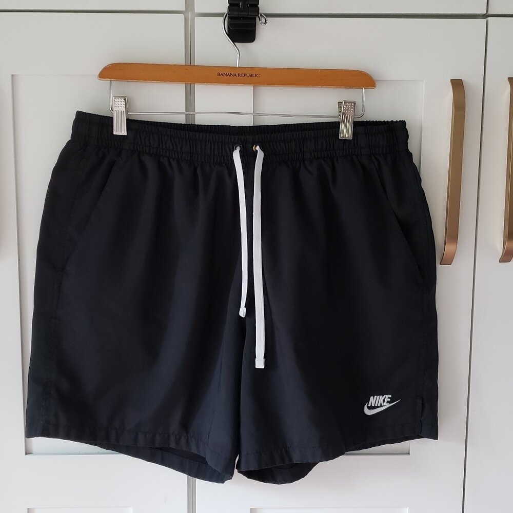 Nike Shorts Mens XL Black Essentials Flow Comfort Performance